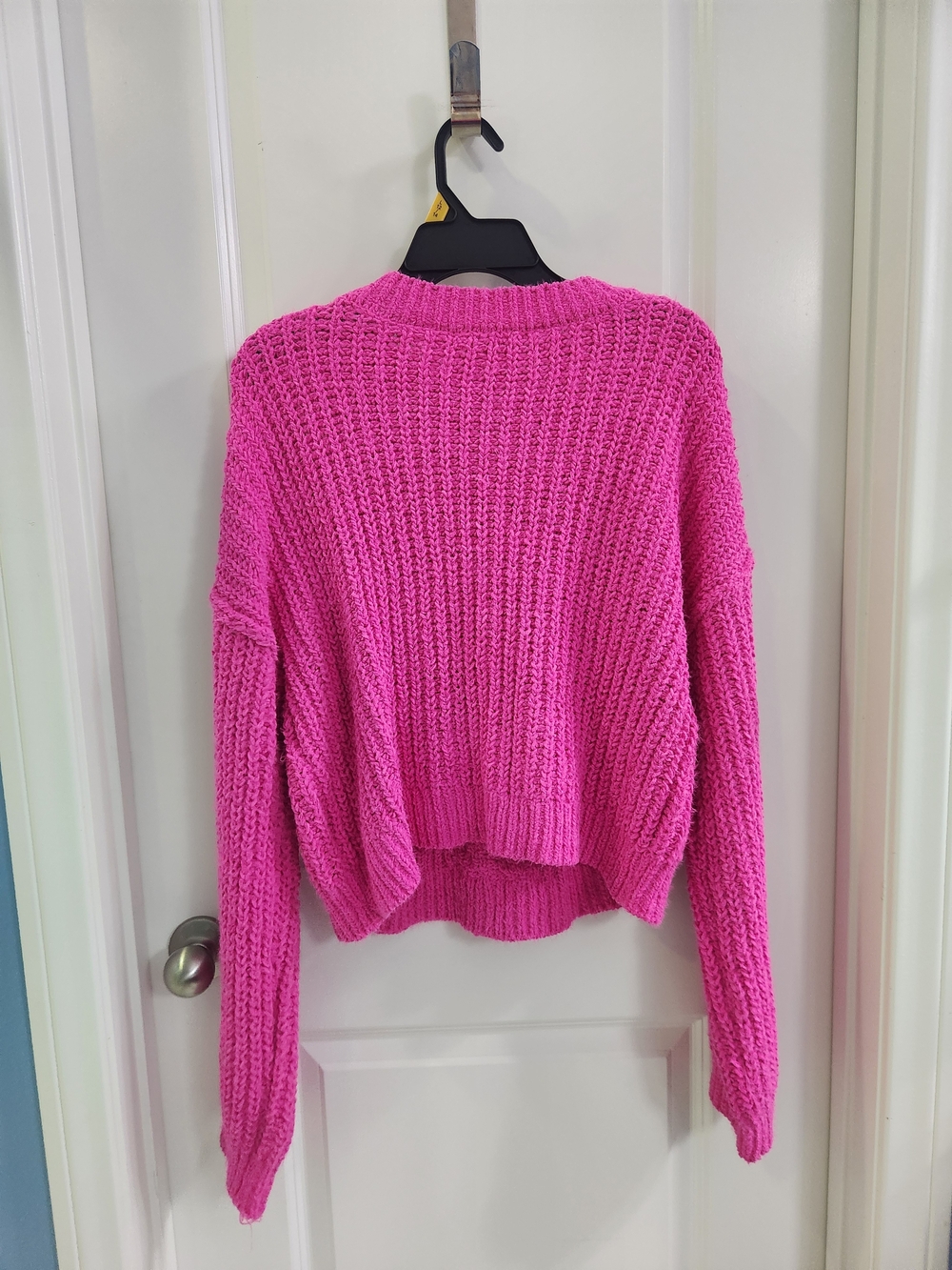 No Boundaries Hot Pink Cable Knit Crewneck Sweater Women's Size L (12-14) - Picture 8 of 8